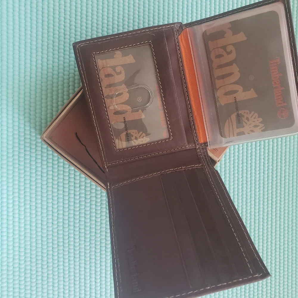 Timberland Passcase Wallet Dakota Leather Dark Brown